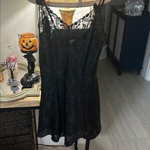 Victoria's Secret gold label Black Lace Chemise